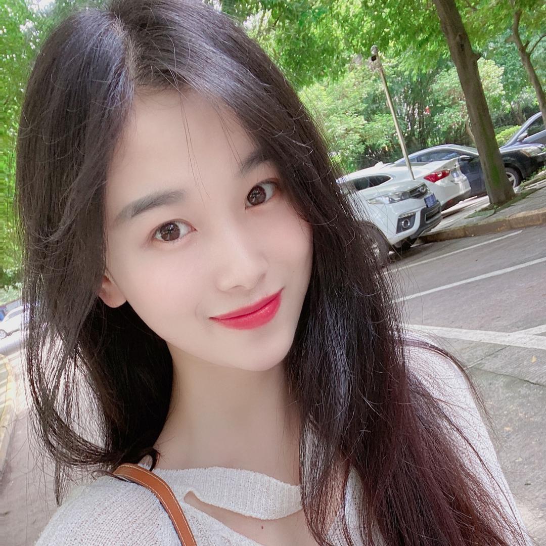 Wang丽晴