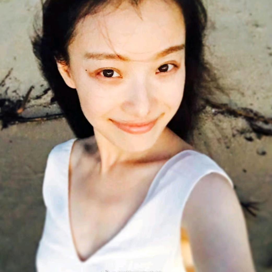 不如叫我飞妹儿_