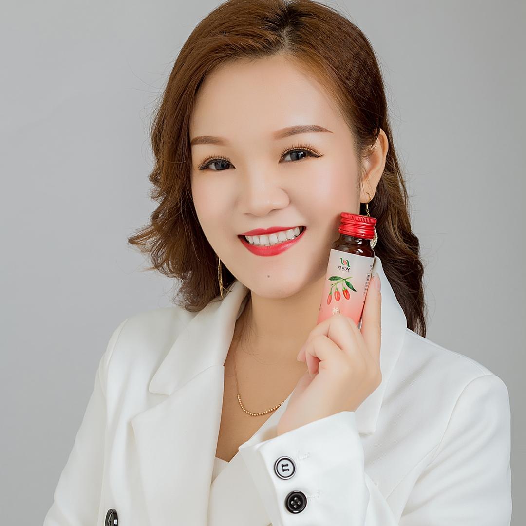 莲诗.致玘好创始人-婷婷