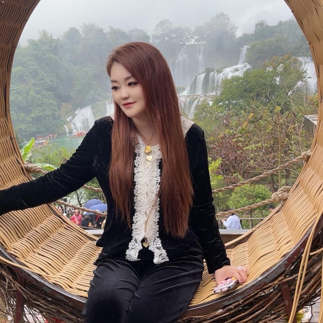 开着林肯游天津