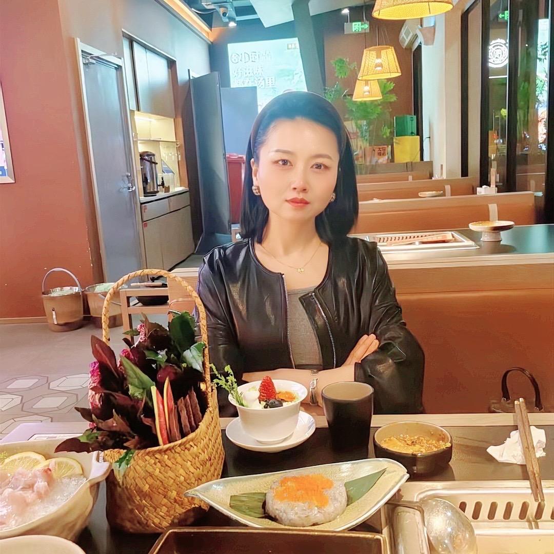 @卜青莉