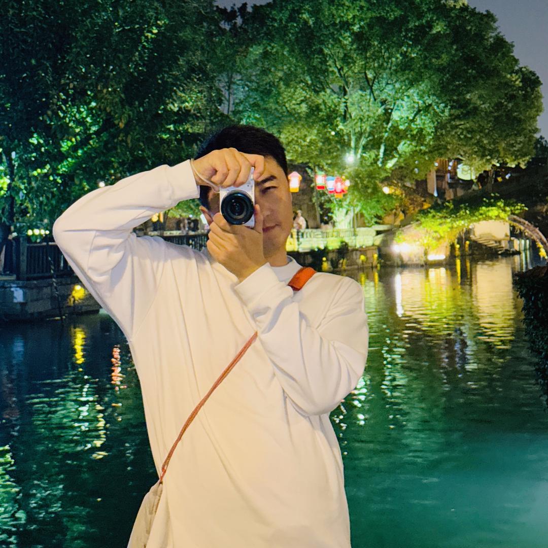 ZHANG.V