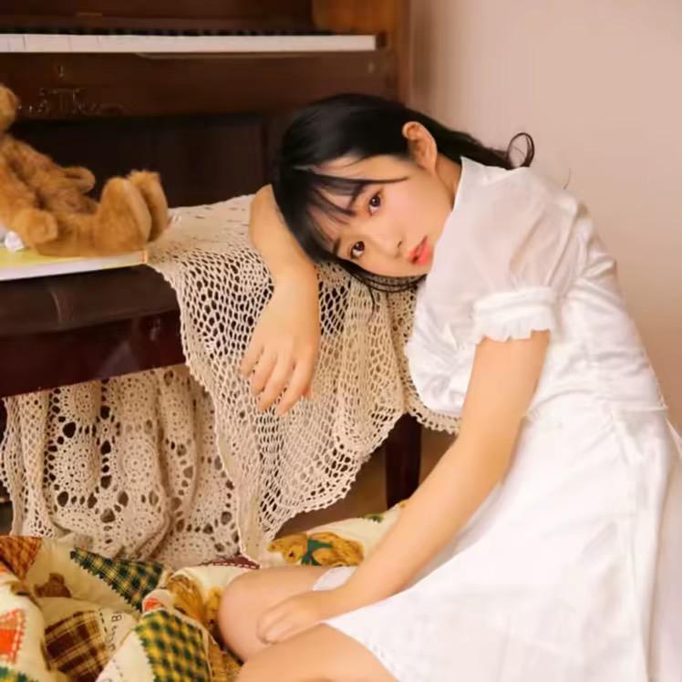 花间默