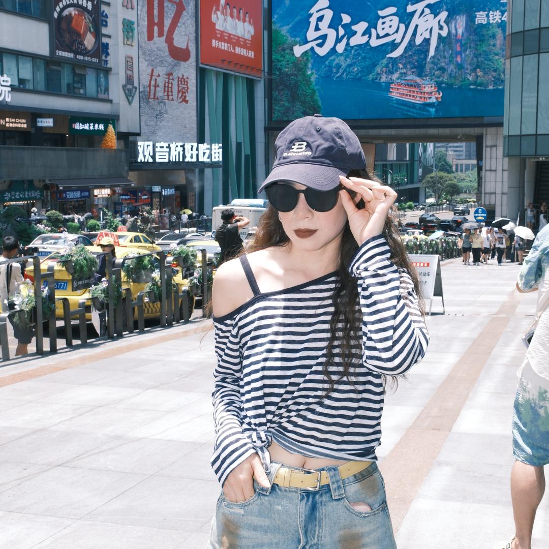 卖衣服的曹大静