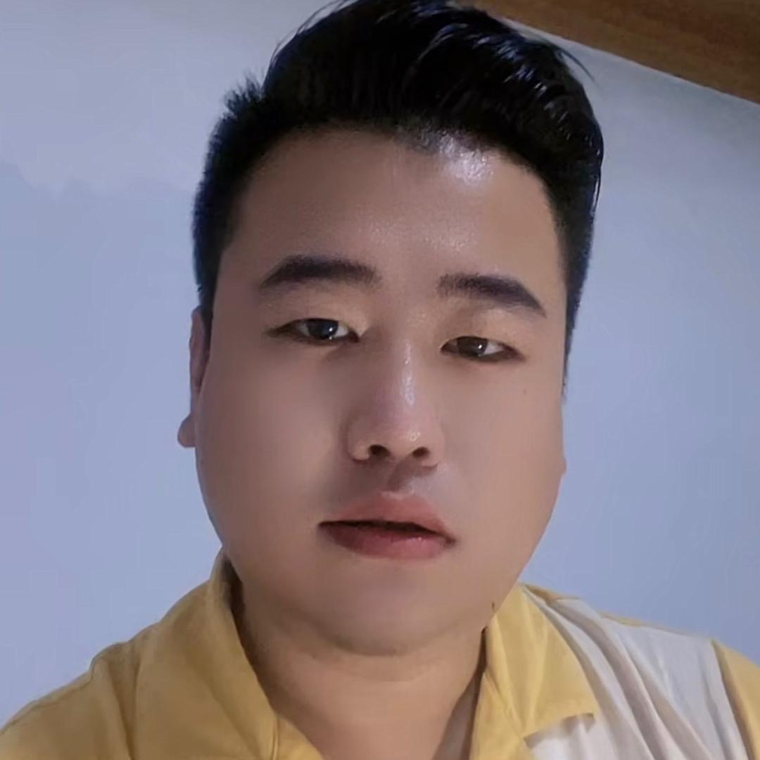 王亮