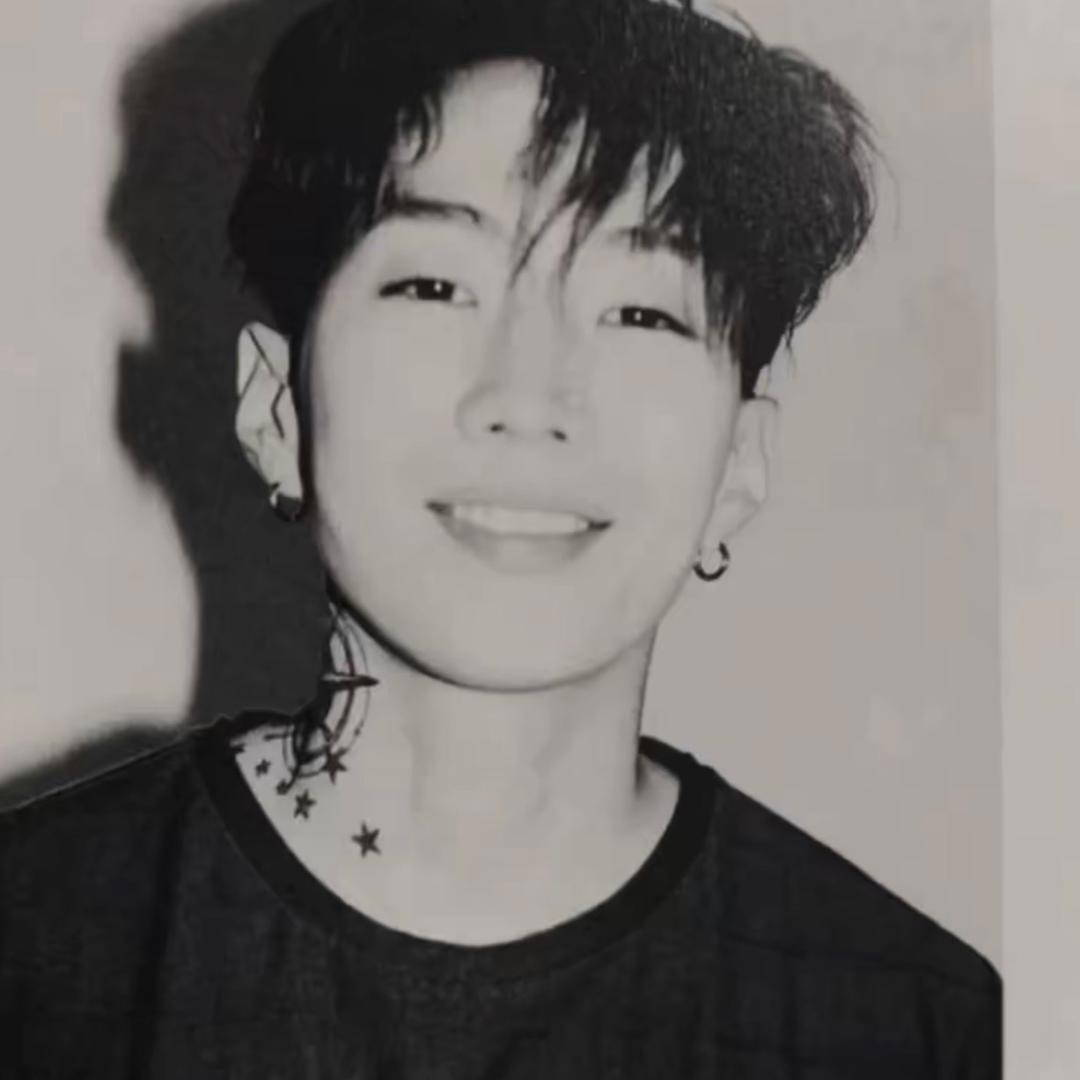 yyx