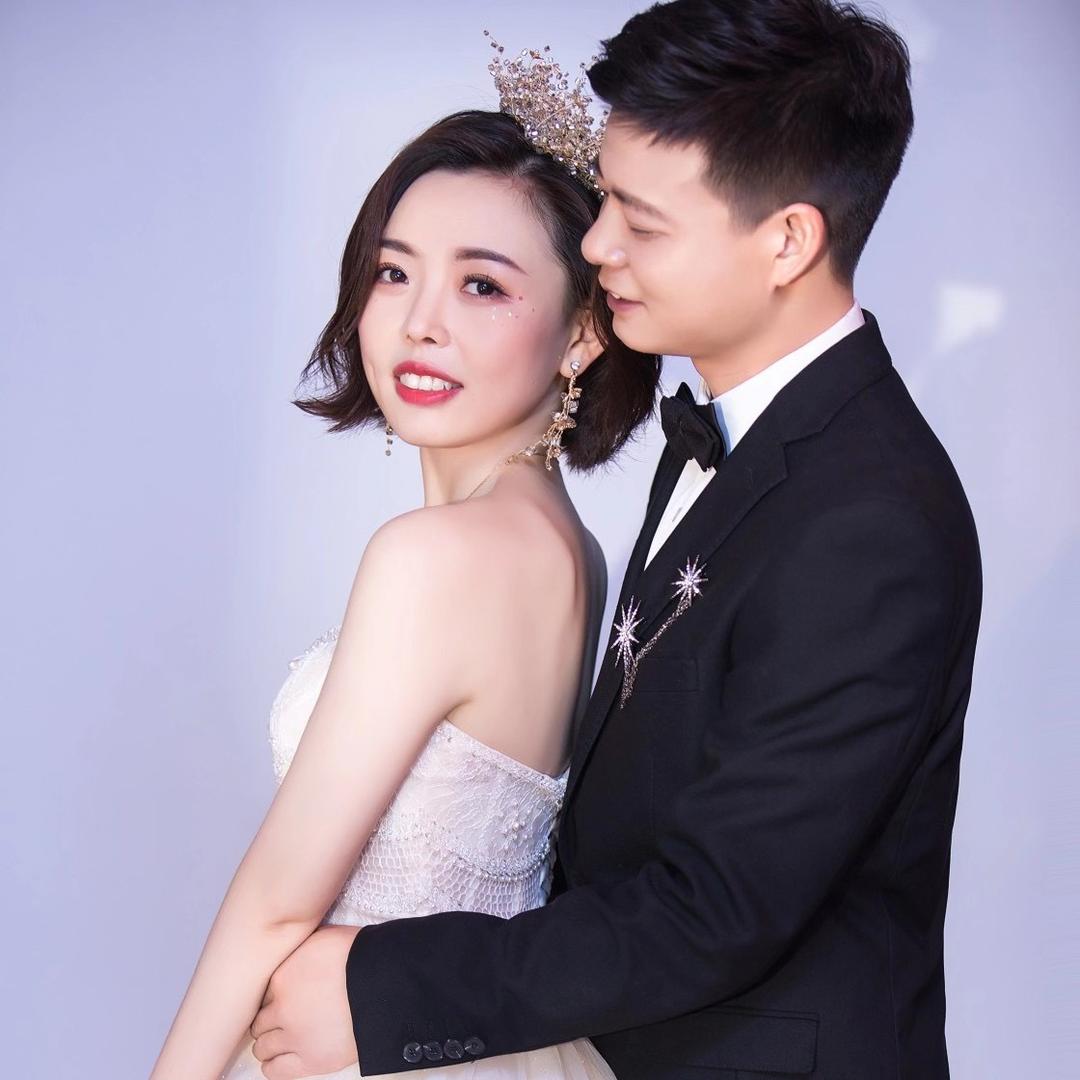 李影老公