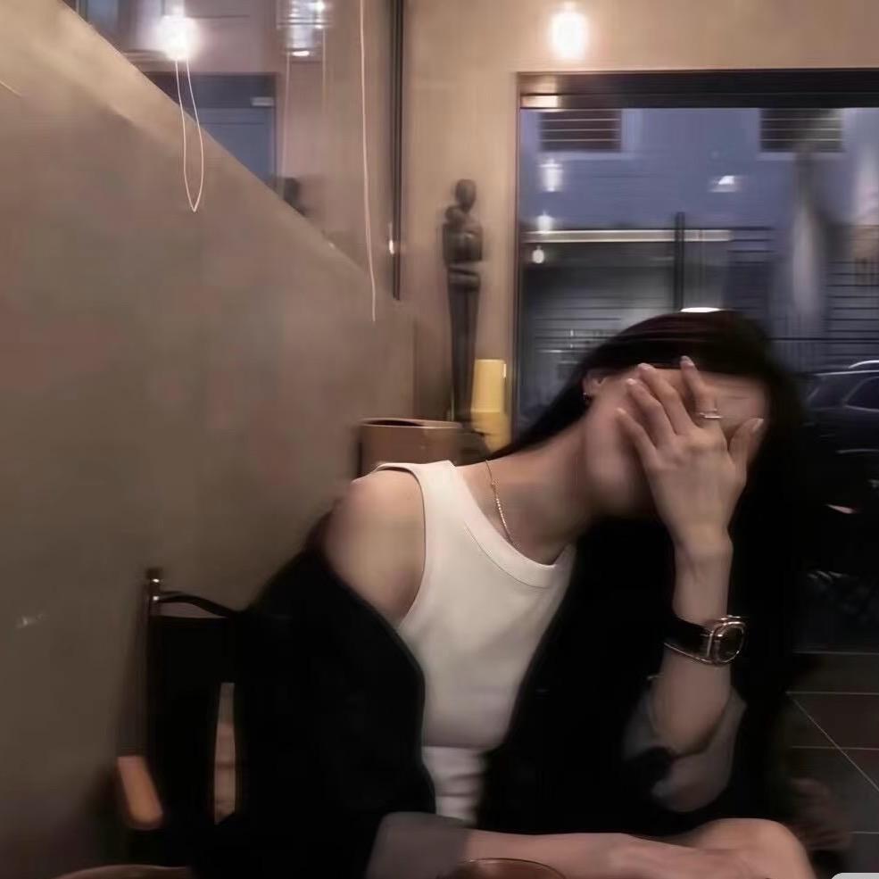W、