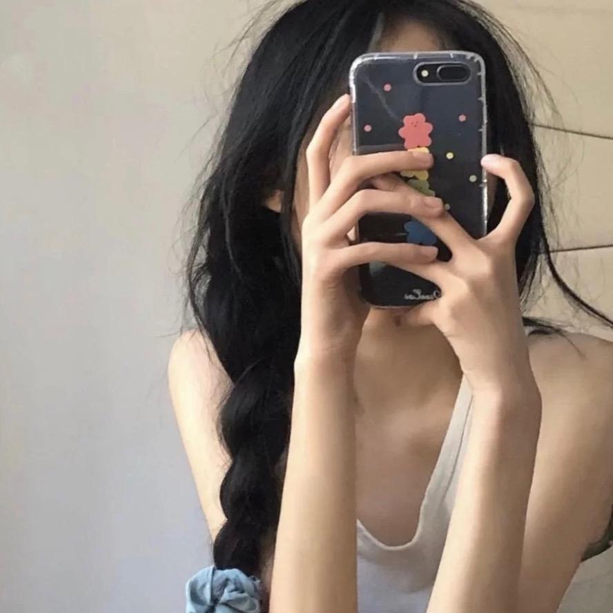 妳在笑他在闹了