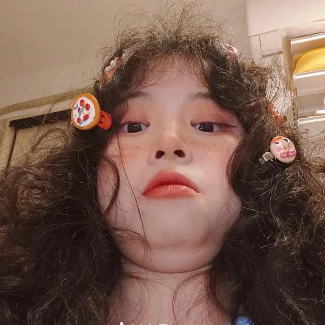 一一嫲嫲有点月半