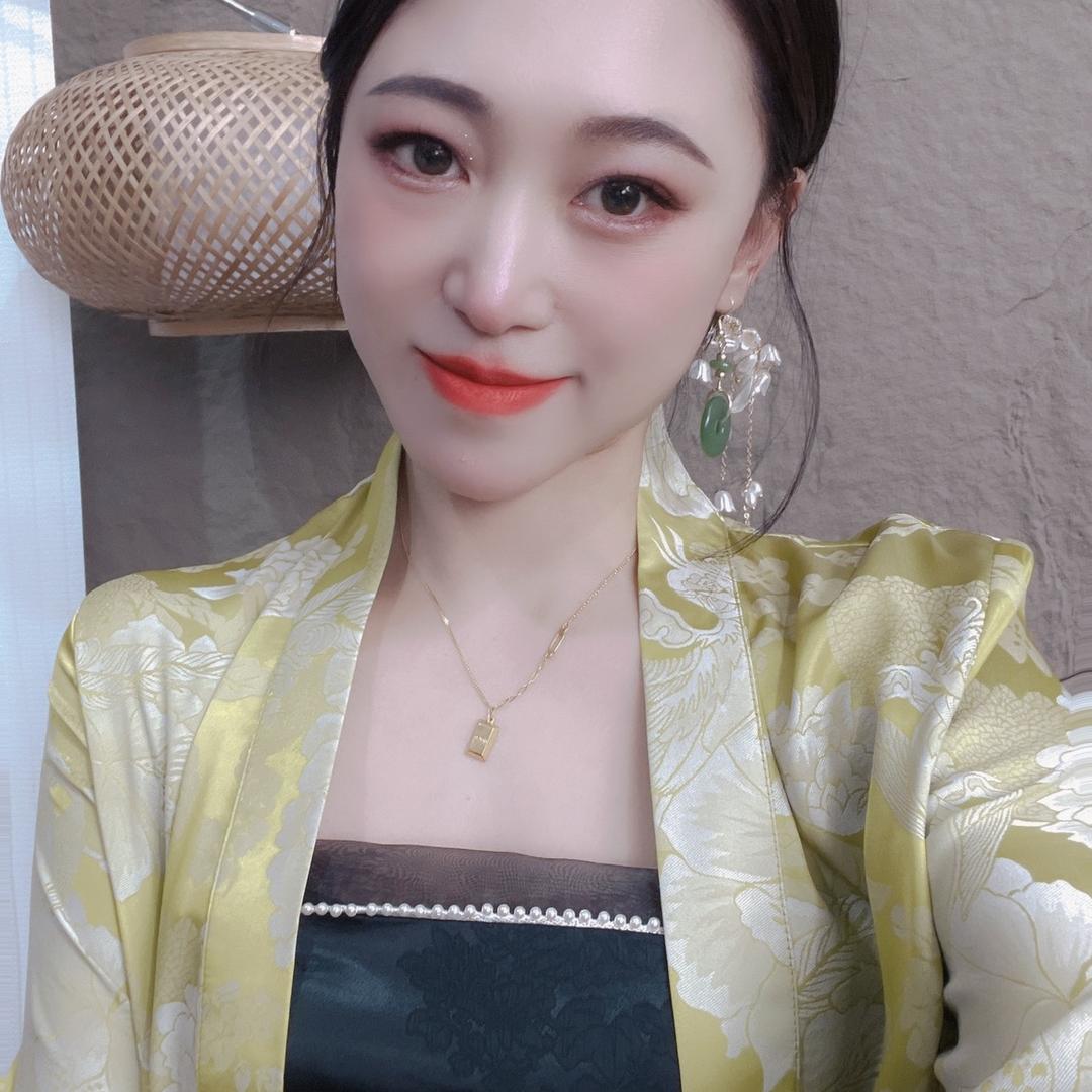 千丝万缕精品女装