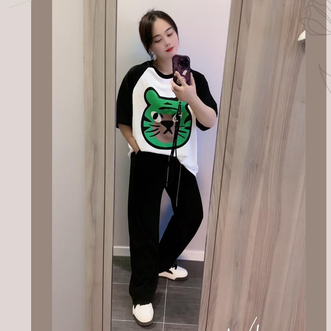 依璇阁女装服饰店