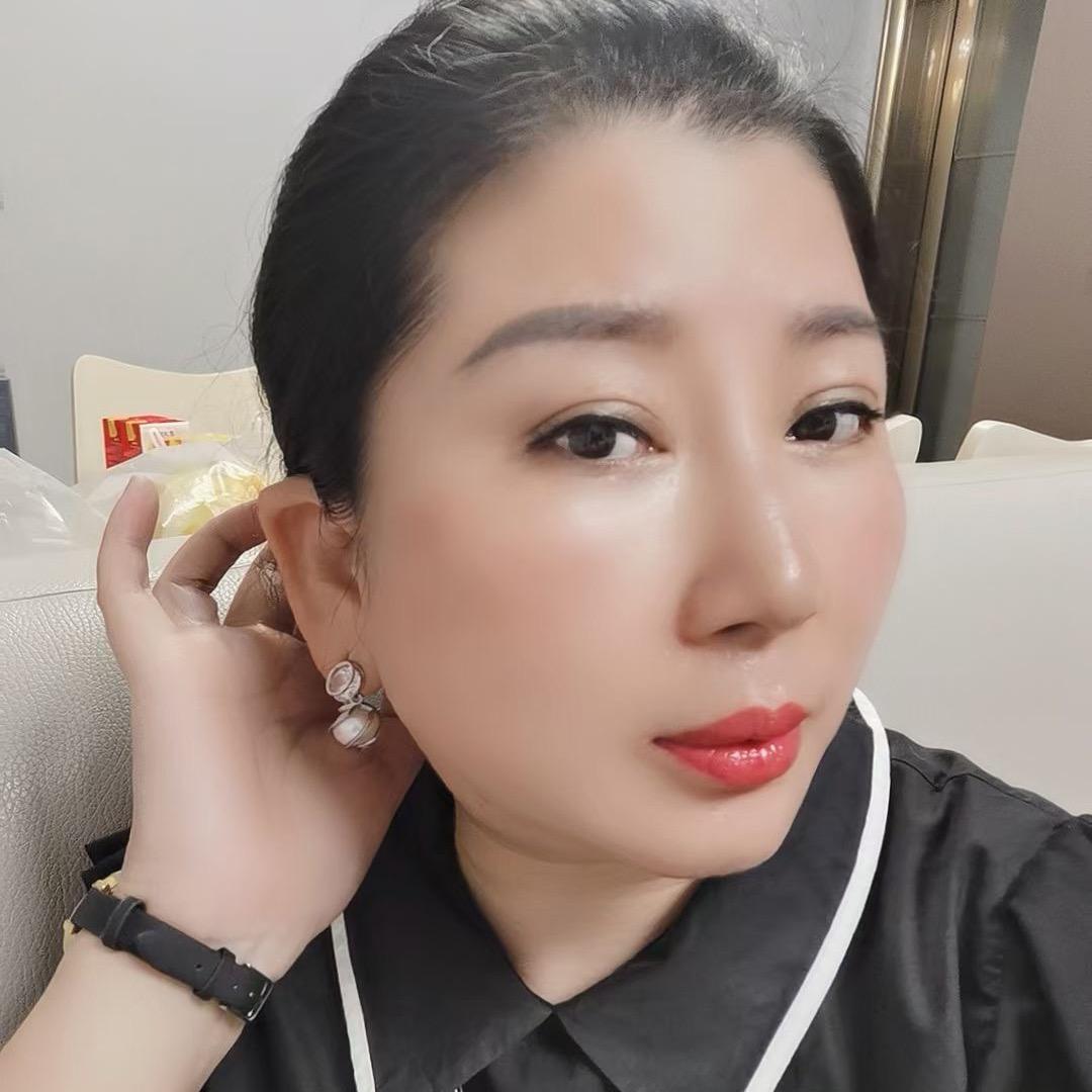 慈利县漂亮女人美容店