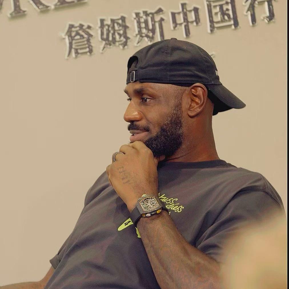 不会打🎱的老牛