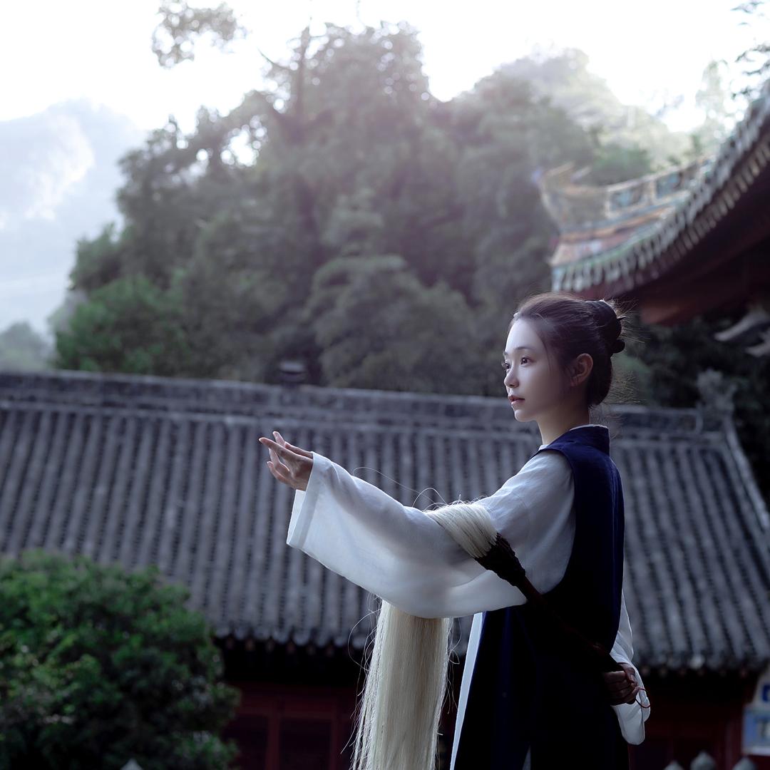 杨佳颐