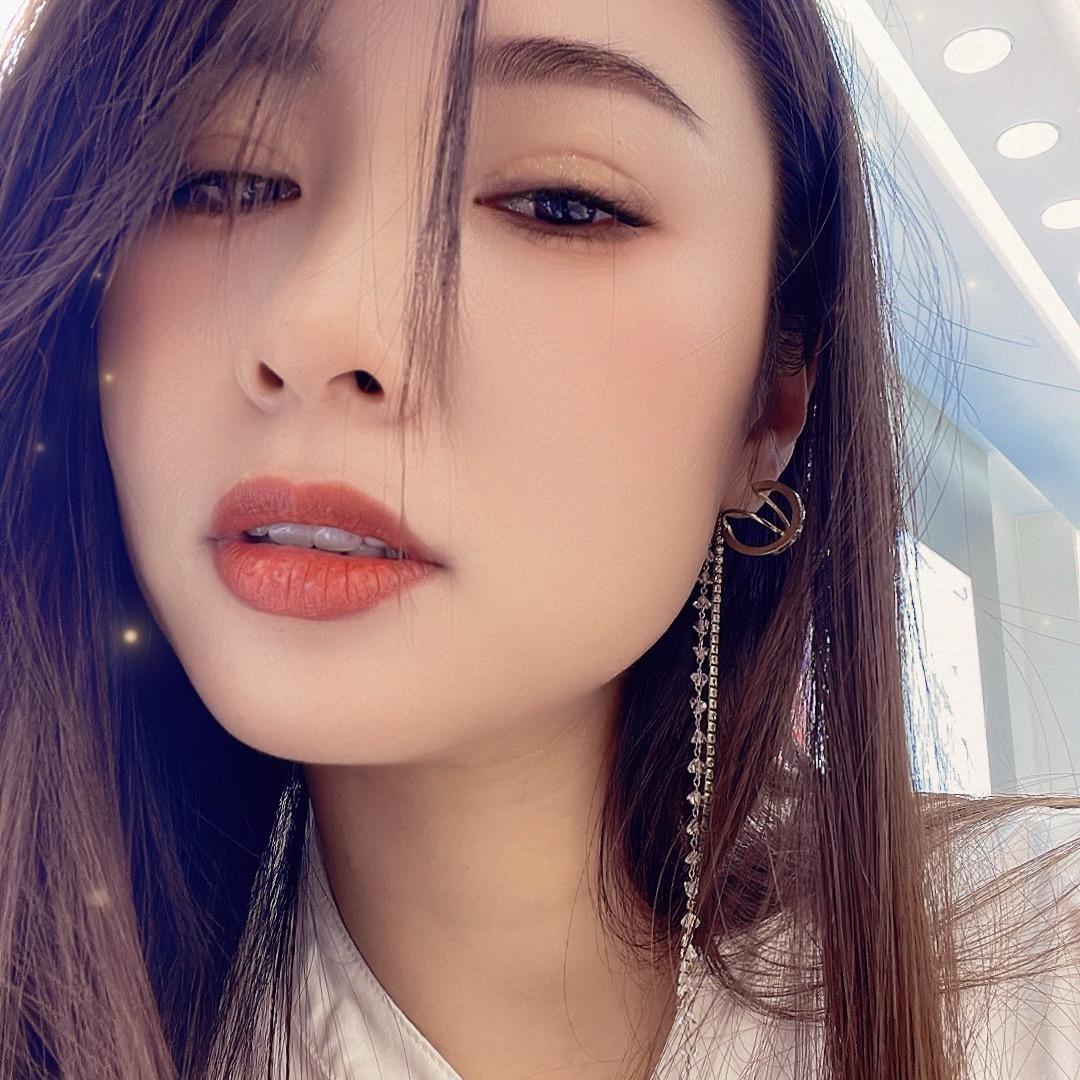 妞