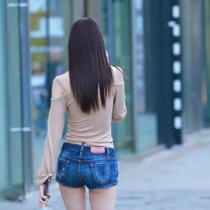 八月风吹山林凉