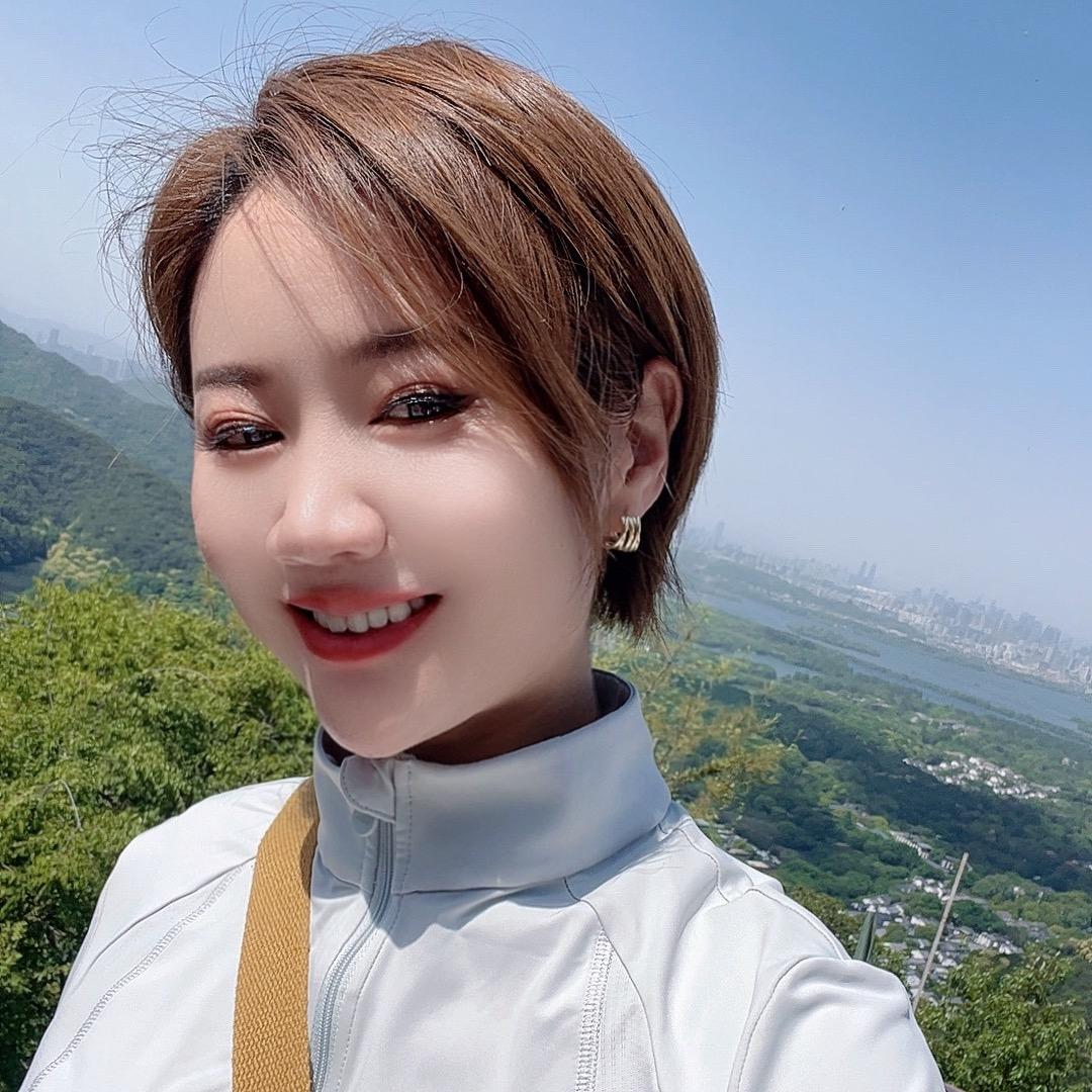 洁洁