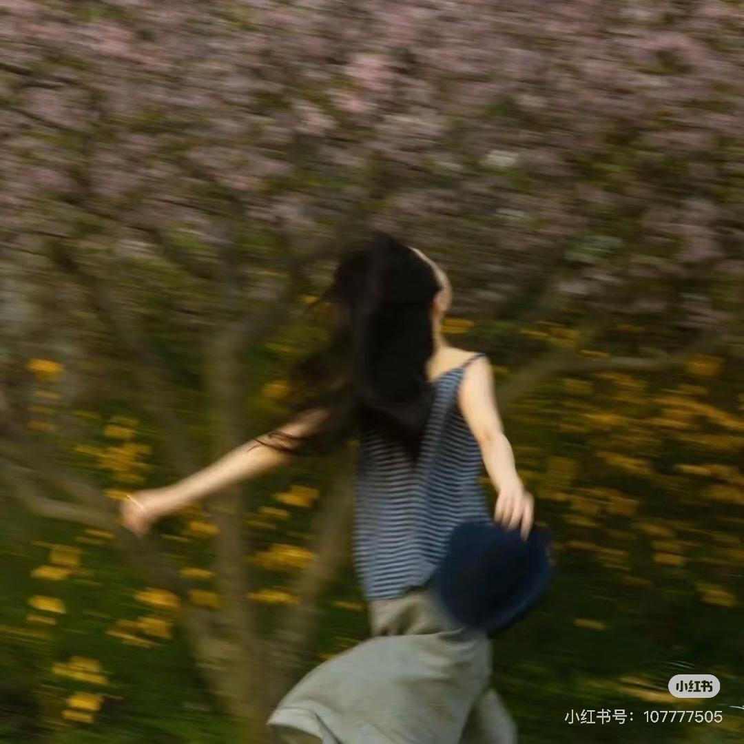 小鱼爱吃鱼