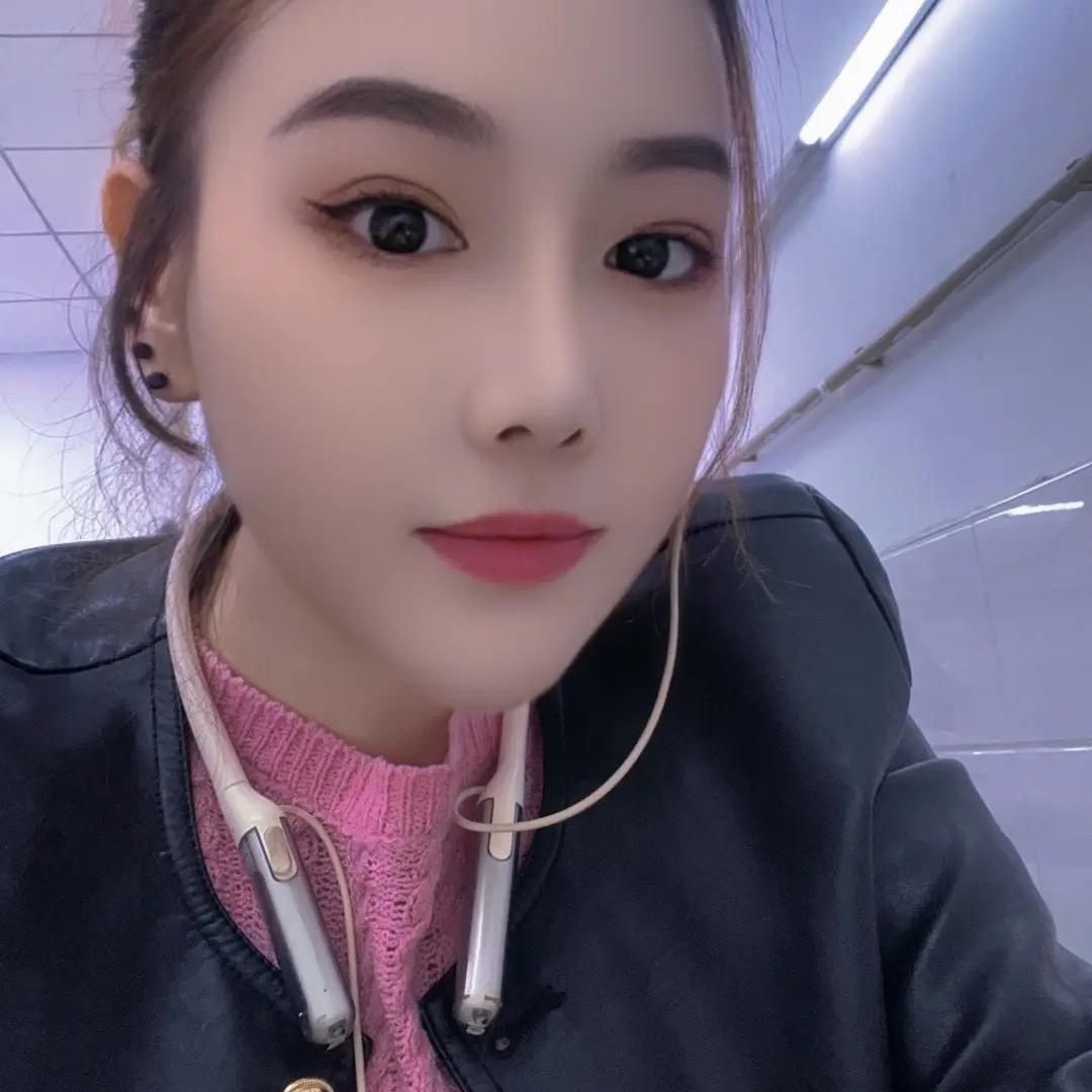 依依