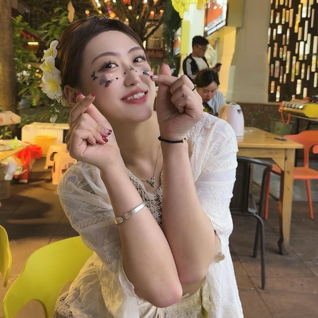 鸣鸣小优秀的人