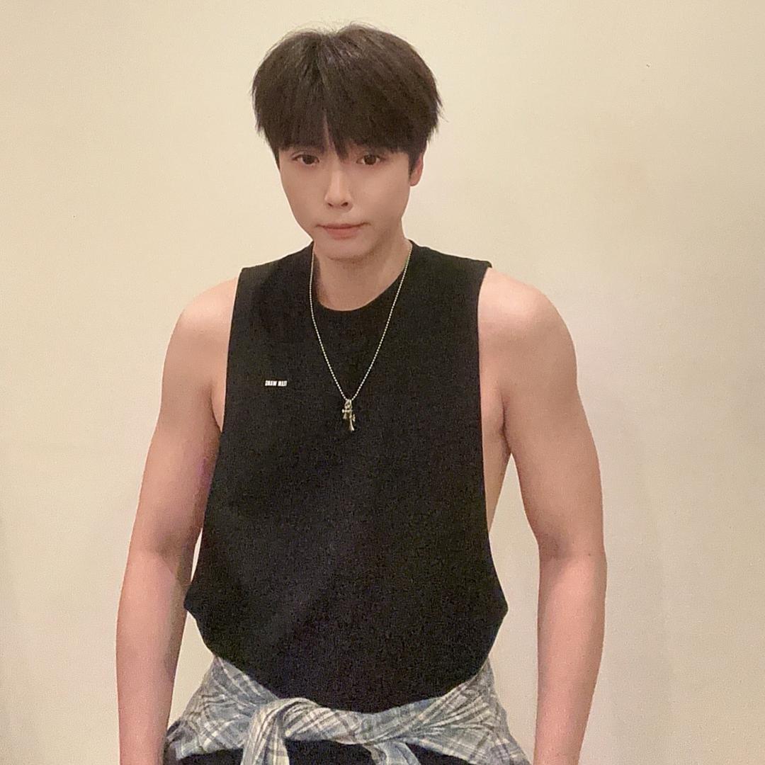 183退役纯情男大(叔仔)