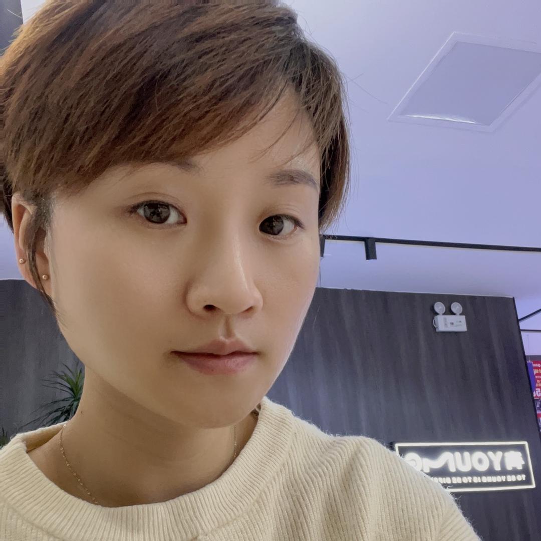 永旺谢瑞麟💎珠宝  梅子