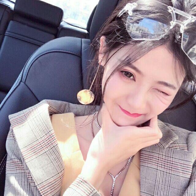 邱笑笑
