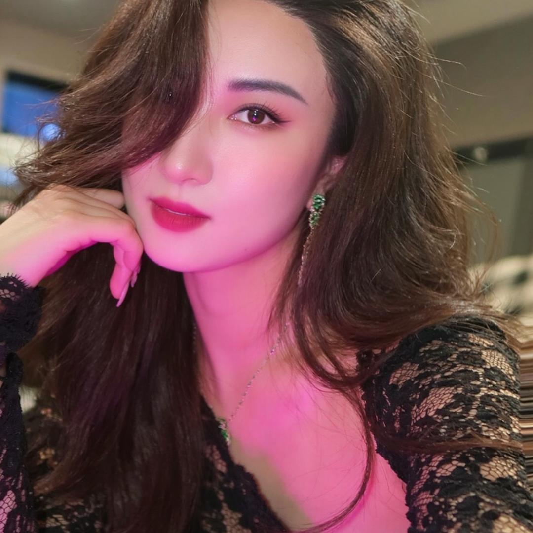 🙏女王👑陛下🙏