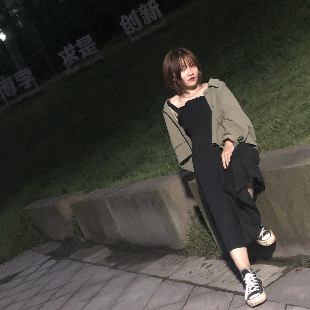 田田.