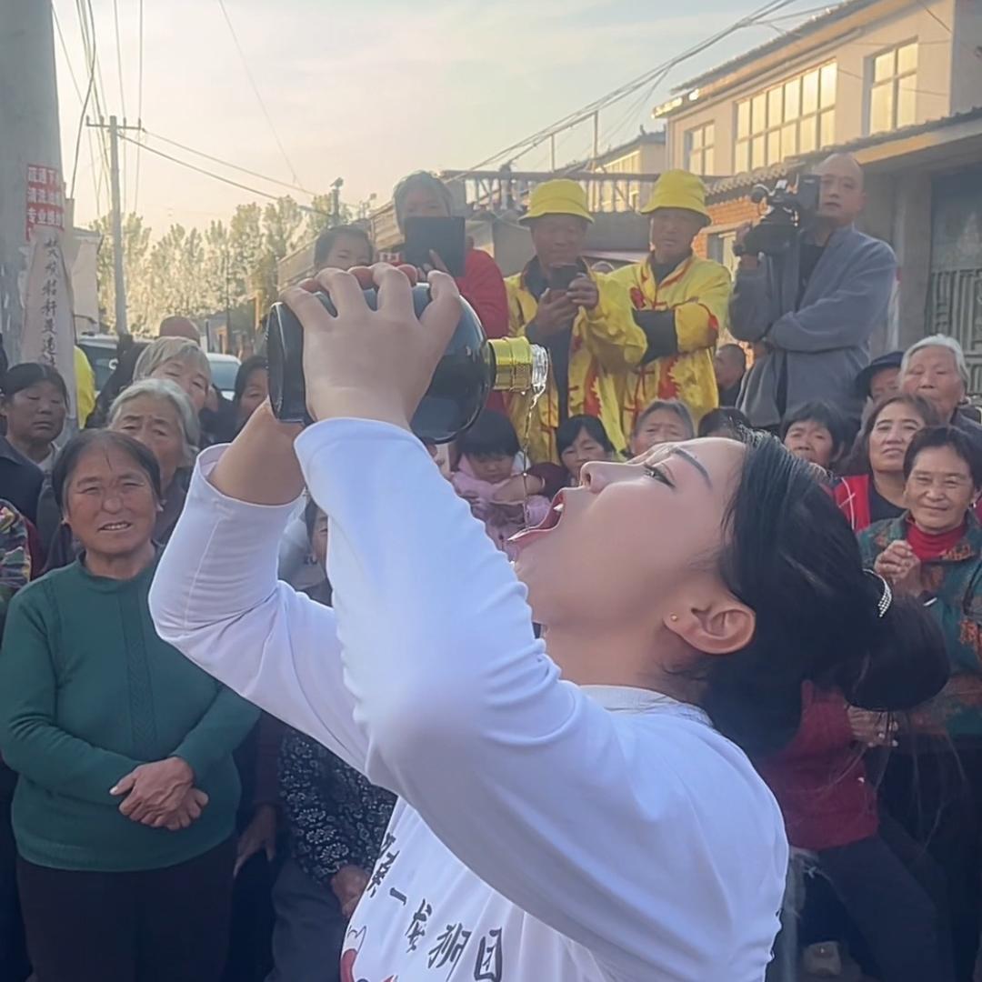 河南醉狮妹【一龙团队】小白狮【南征北战
