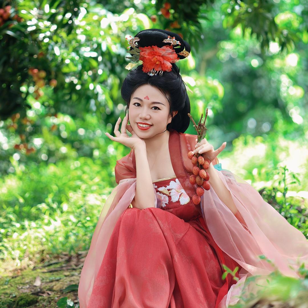 荔枝姐姐要励志 曾雅馨