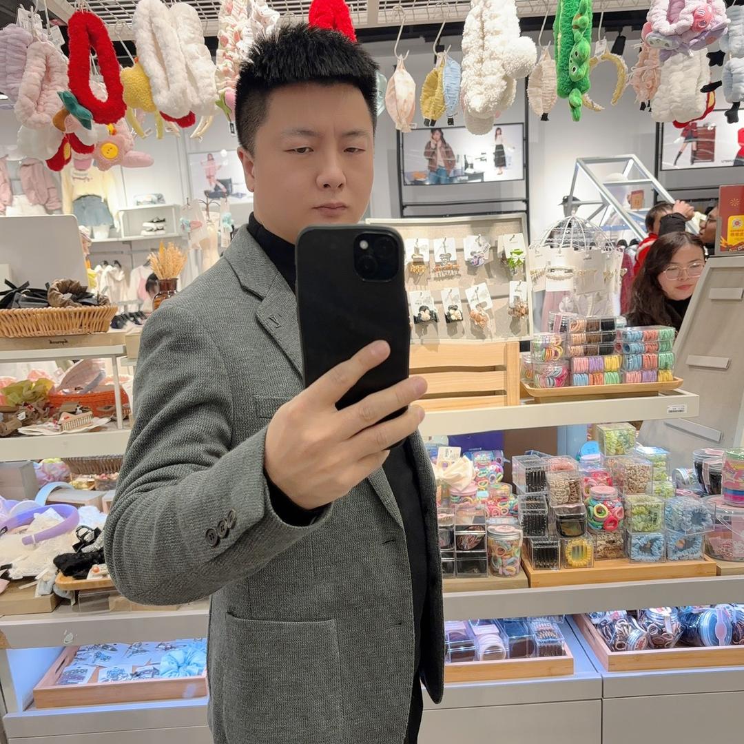 义乌隆辉商贸食品批发大全（地摊货源）