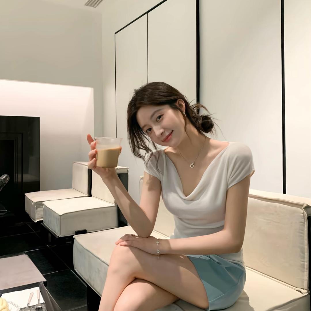 张佳佳