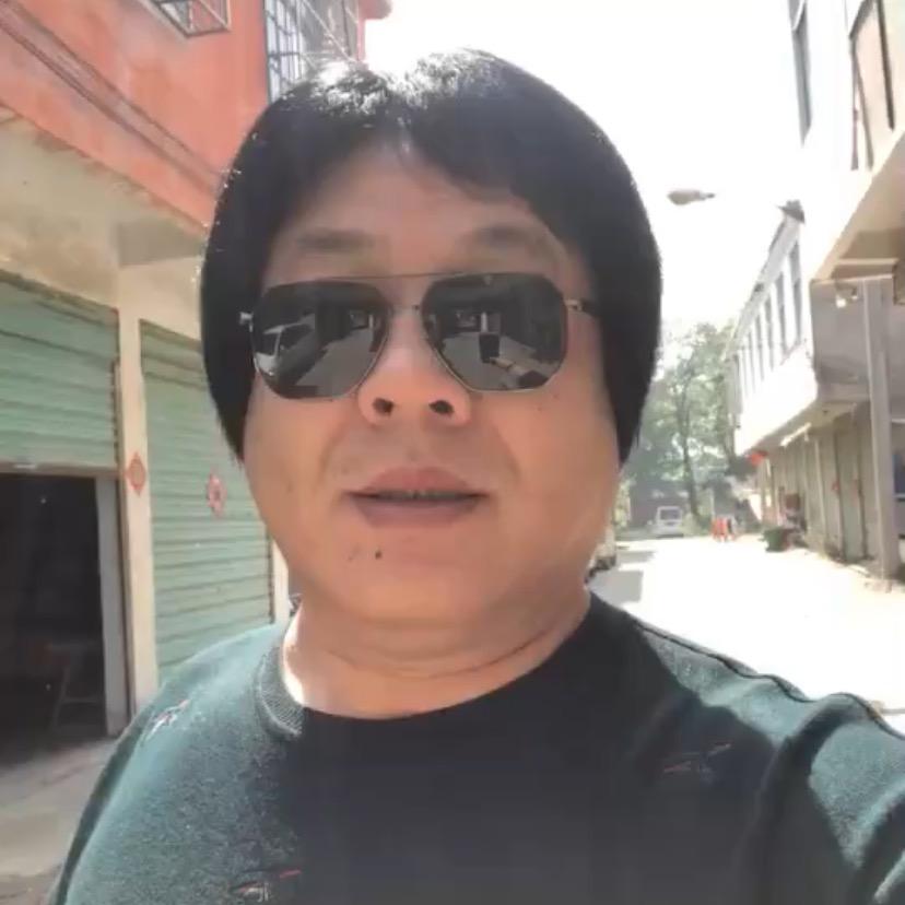 情比钱重