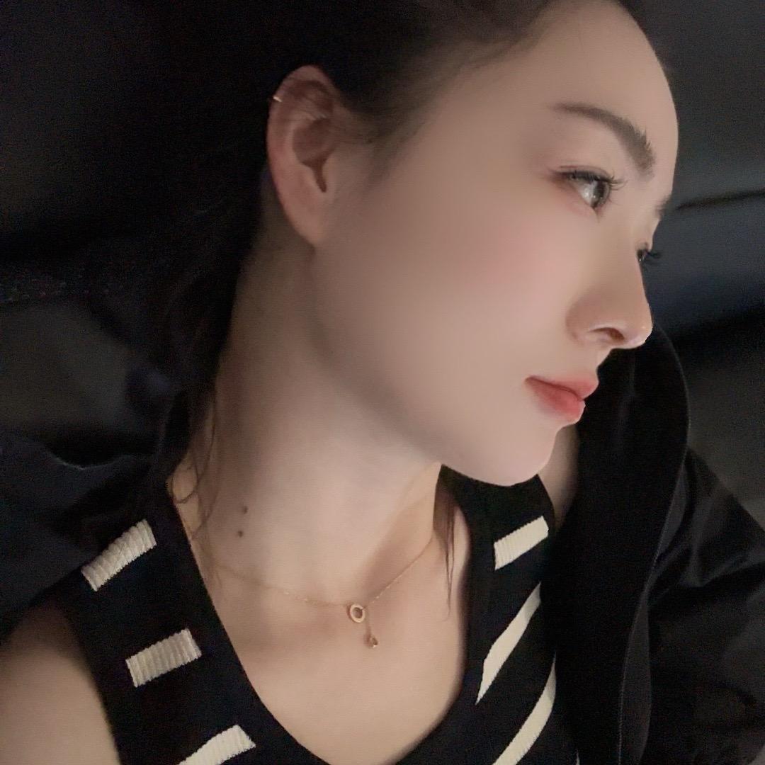 J .佳