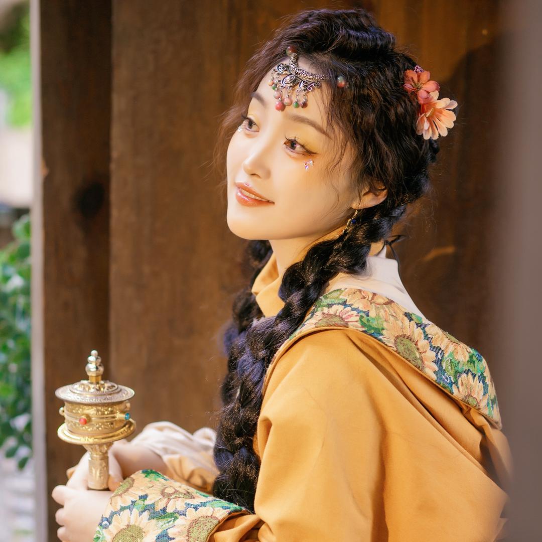 蒙面小野兔（司芫公主）