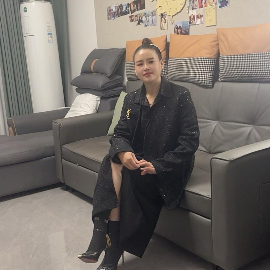 卖鱼的姑娘