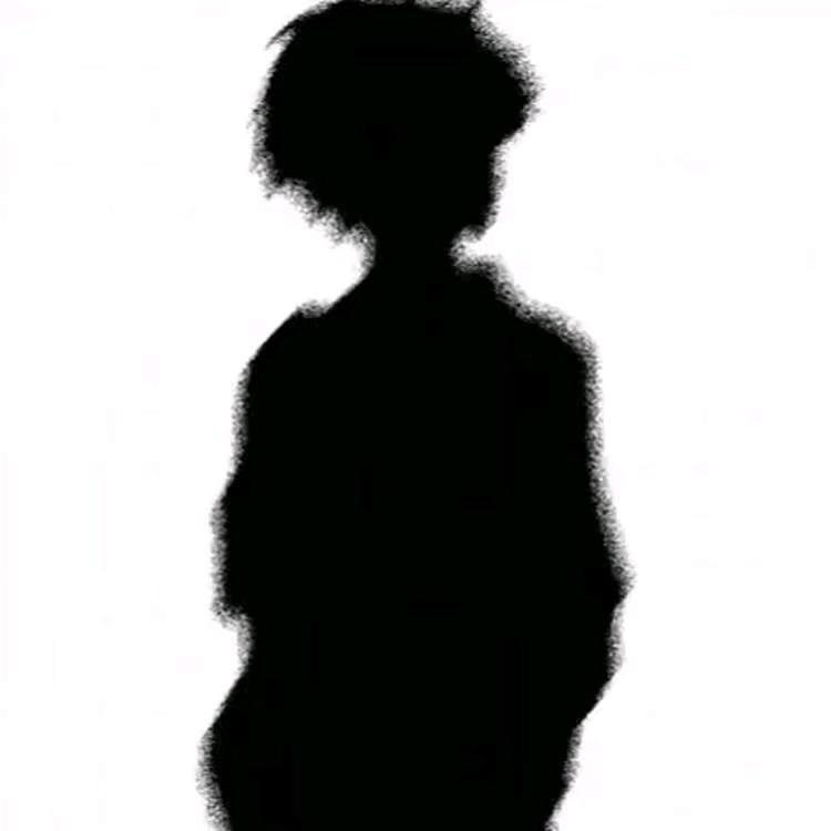 亖人