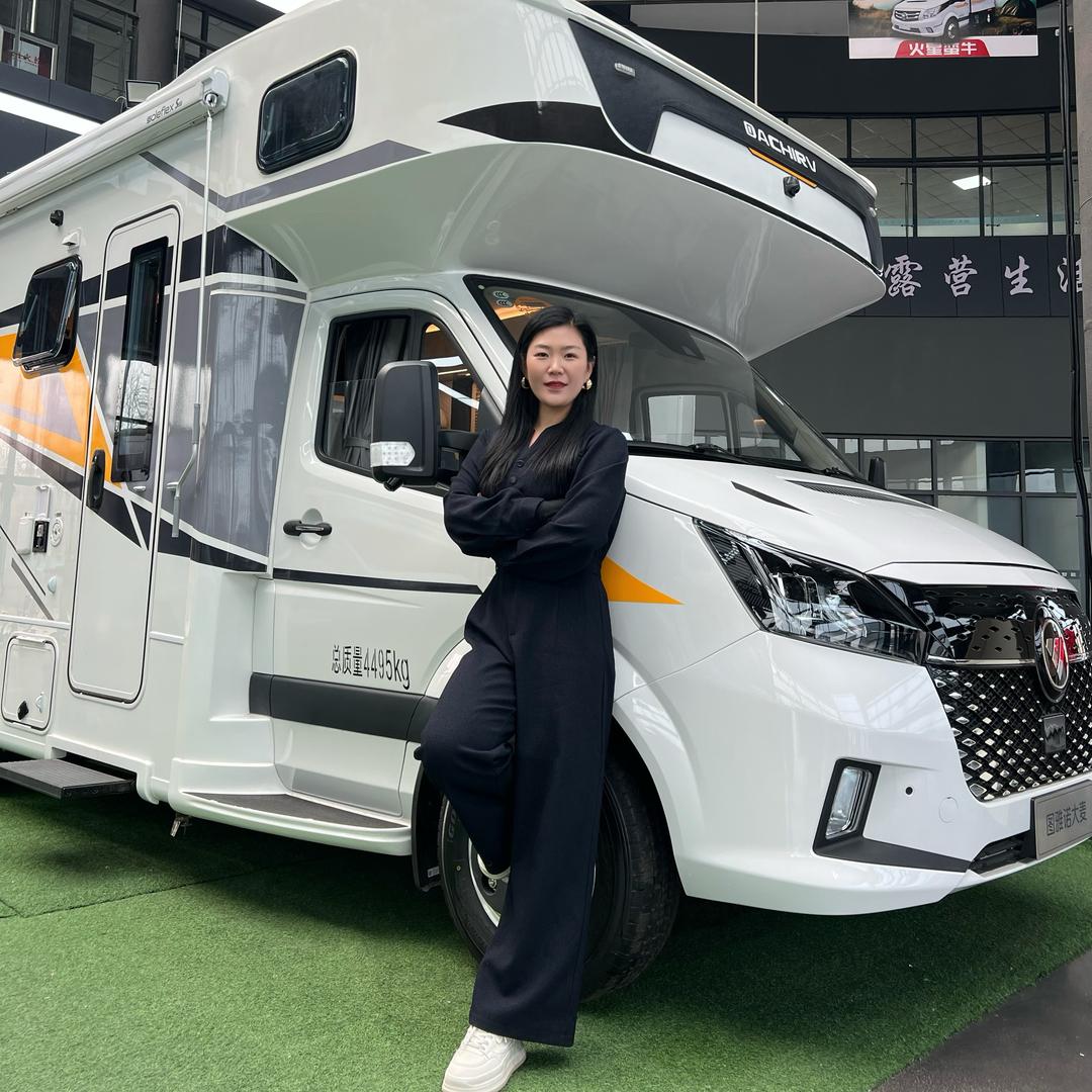大驰智能房车-敏姐