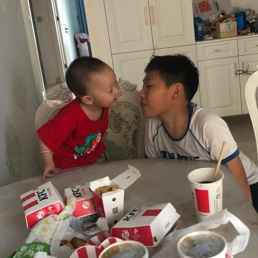 带着猴子🐒🐒捞月亮🌜