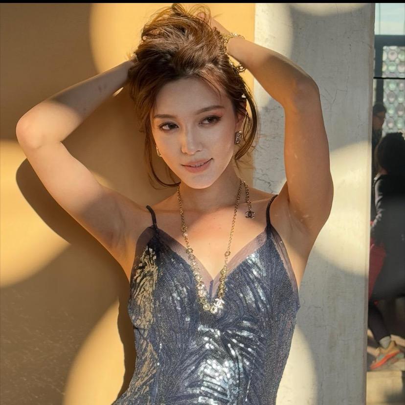 梦颖Melinda[直播爆款]