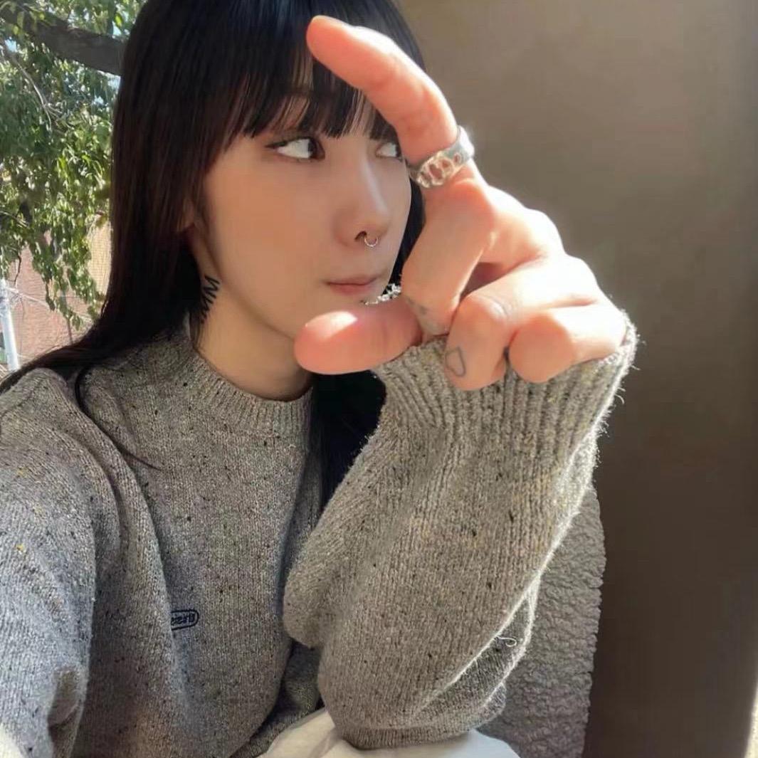 阳光明媚中老年美少女