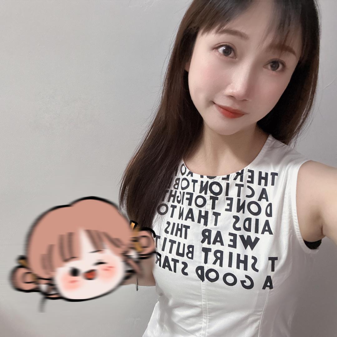 华都汇鼎汇游泳健身房 丹丹