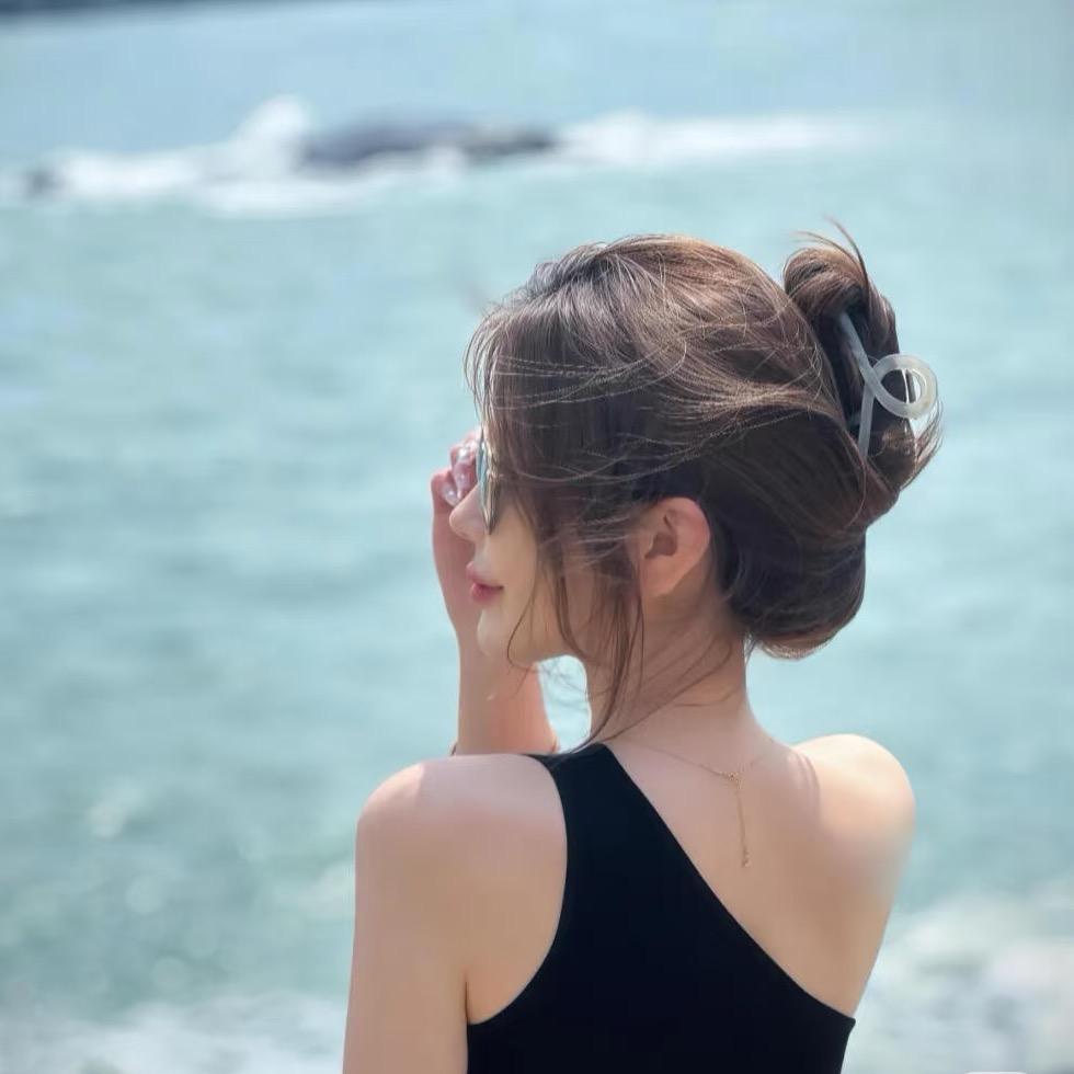 瑩.