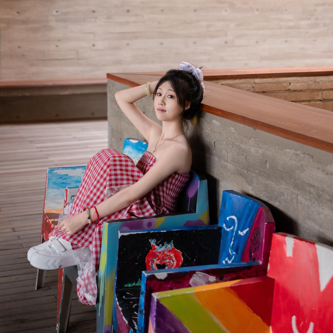 小璐璐很安静吖.