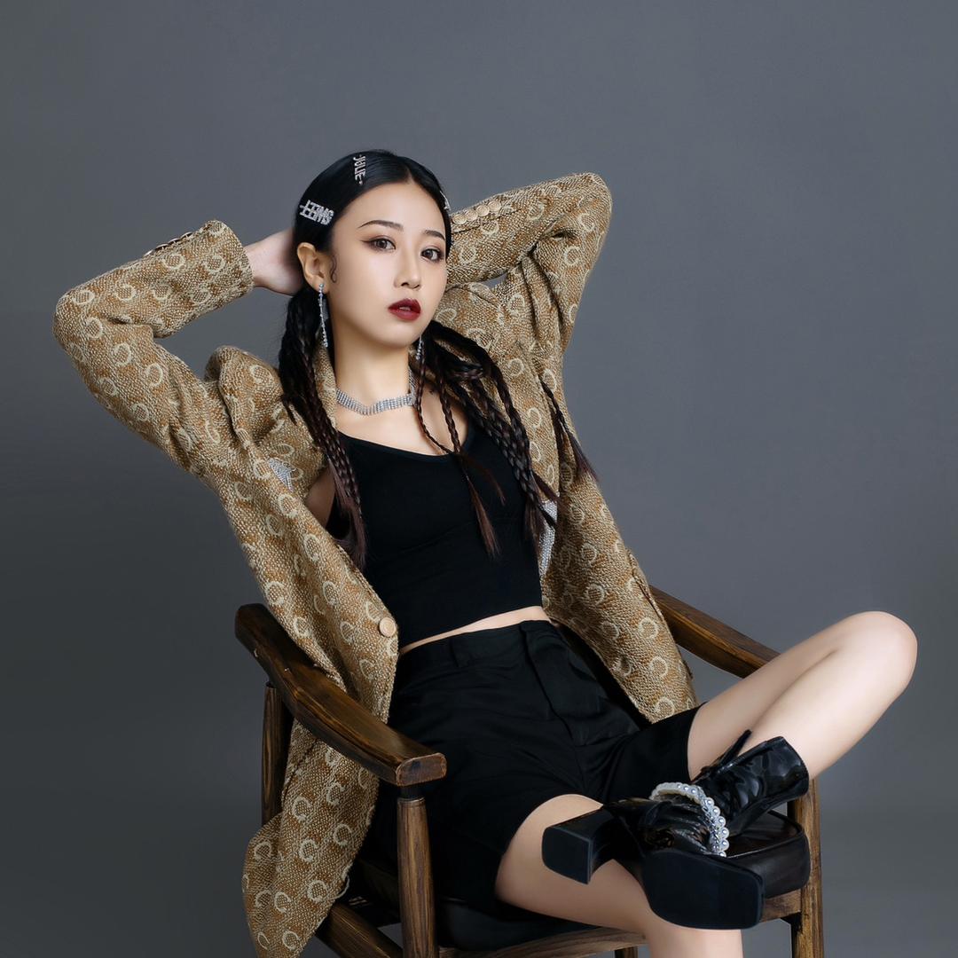 菜刀刀女士