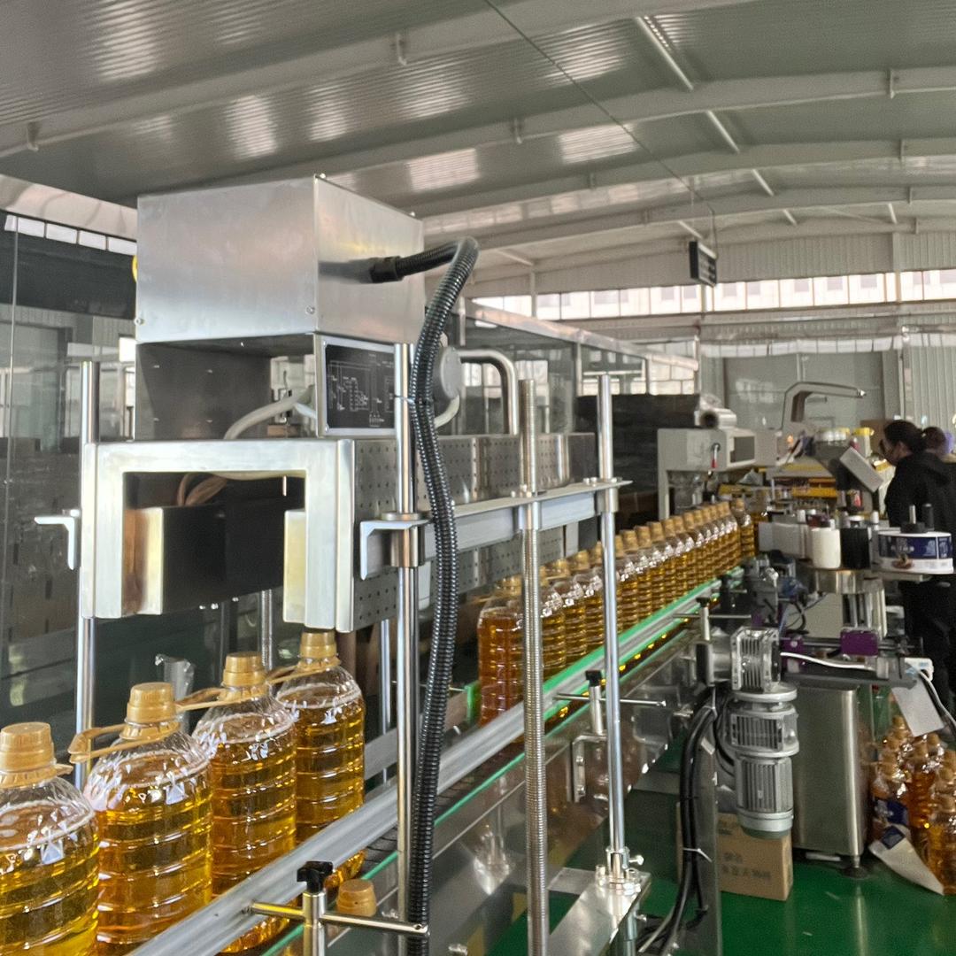 伊长寿苏润食用油专卖店