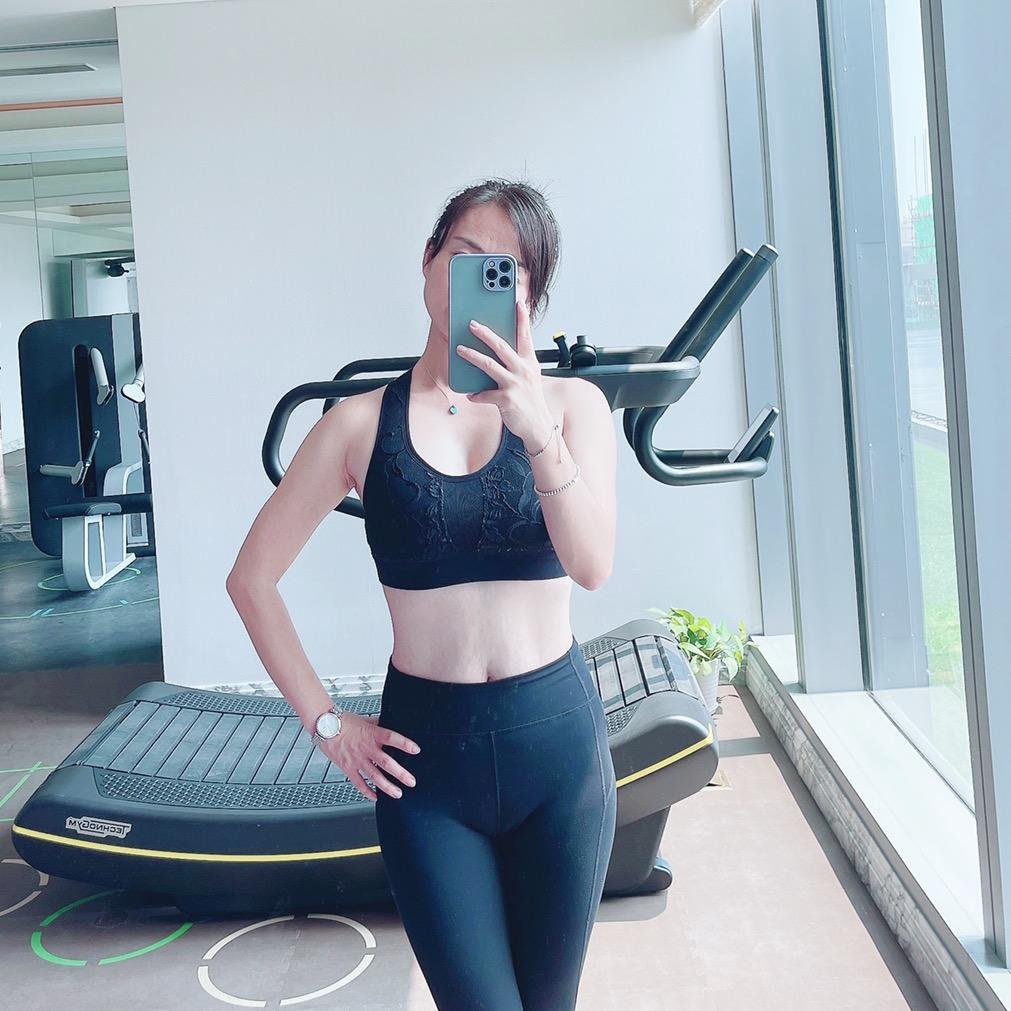 瑜伽老师 Cindy
