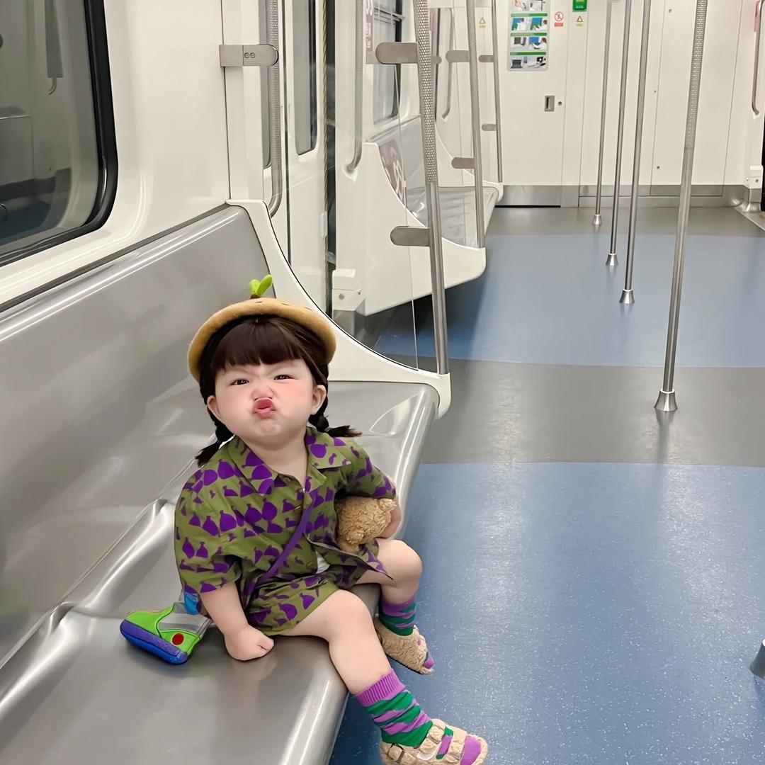 万年归来的小玛丽头像